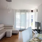 公寓 Prostorny 3kk S Krasnou Terasou A Vnitrnim Parkem 布拉格